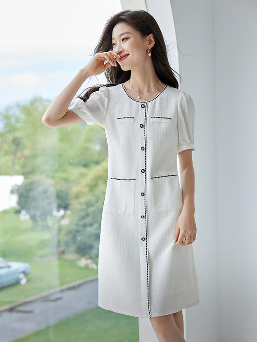 【专属特价】熙世界2025夏季法式小香风白色连衣裙高级感宽松遮肚子直筒裙子 商品图1