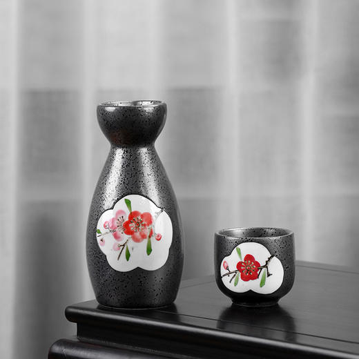 日式酒器一人饮创意陶瓷酒具分酒器清酒白酒杯子小酒盅烈酒杯烧酒壶黑梅套装 商品图0