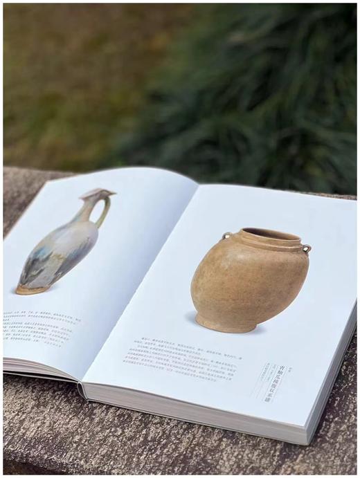 《中国国家博物馆馆藏古代瓷器》，吕章申主编，软精装，大16开，328页，北京雅昌精印，安徽美术出版社2016年6月第1版第1次印刷，原价865元，特惠价346元。 商品图4
