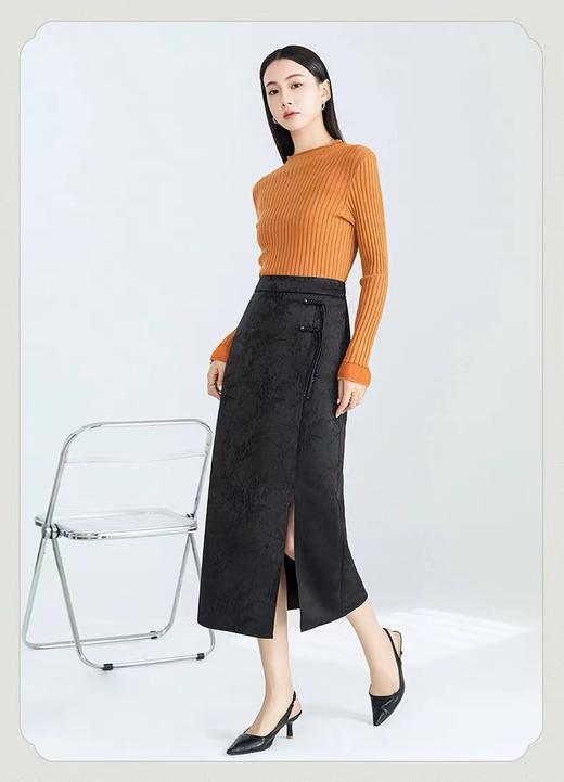 6.22断码清→9887新中式开叉盘扣半裙-喜出 商品图0