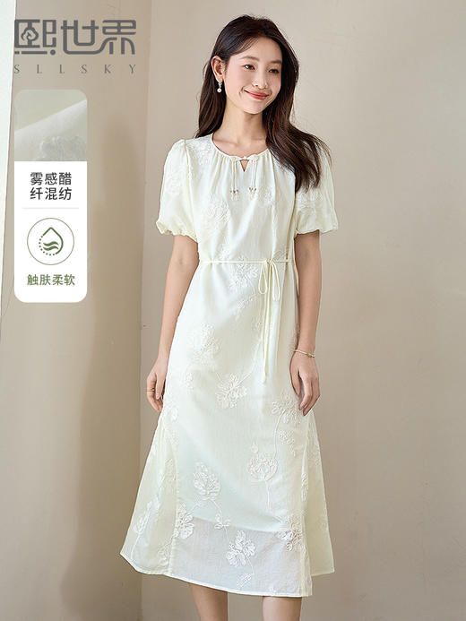【专属特价】熙世界雾感醋酸新中式连衣裙2025新款泡泡袖绣花仙女裙国风裙子 商品图0