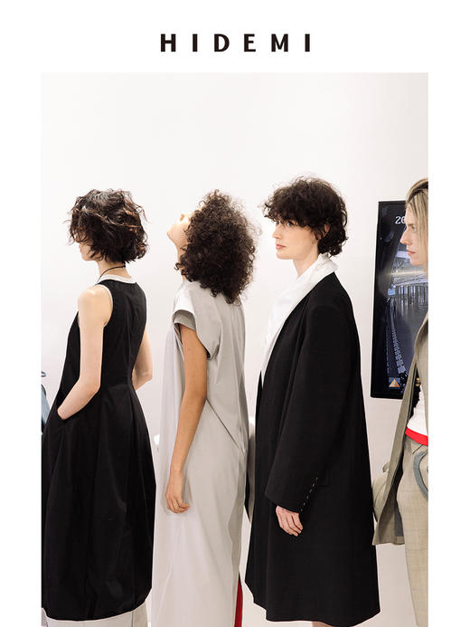 HIDEMI 极简设计感圆领压褶水洗棉口袋茧型廓形连衣裙 海鸥灰/黑色 商品图14