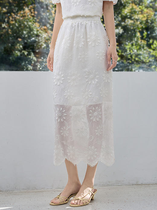 【专属特价】熙世界气质穿搭一整套夏女装浪漫优雅立体绣花上衣半身裙两件套 商品图3