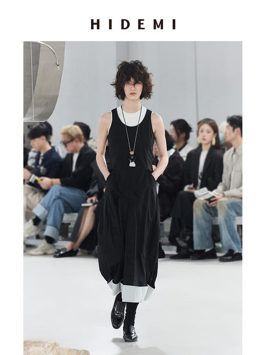 HIDEMI 极简设计感圆领压褶水洗棉口袋茧型廓形连衣裙 海鸥灰/黑色 商品图0