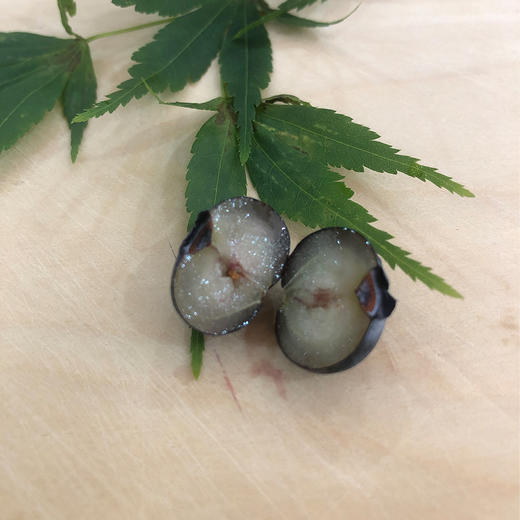 【抚仙湖花香蓝莓】 湖边蓝莓全部来源于绿色无公害的 种植 香甜爽口果香浓郁 果粒饱满一年一熟高标 准种植 每一颗浆果长的水灵饱满多汁清甜 商品图10