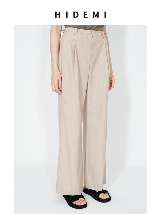 HIDEMI 【董生活同款】极简细条纹压褶设计感宽松阔腿中低腰西裤长裤 藏蓝色/燕麦色 商品图4