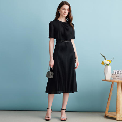 EITIE爱特爱夏季新款气质收腰压褶高级垂坠连衣裙B2407314 商品图1