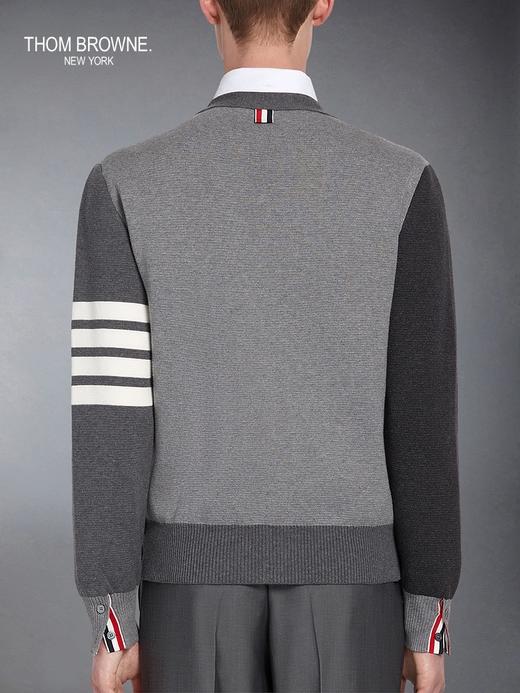 【2F】Luxemporium睿锦尚品 THOM BROWNE 男士春夏经典V领开衫针织外套 商品图2