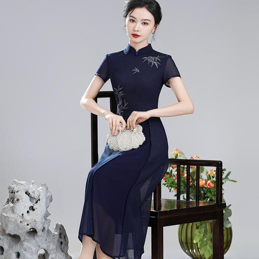 XGTQ24040枝竹2024夏装新款改良国风新中式绣花长款透气旗袍连衣裙 商品图3