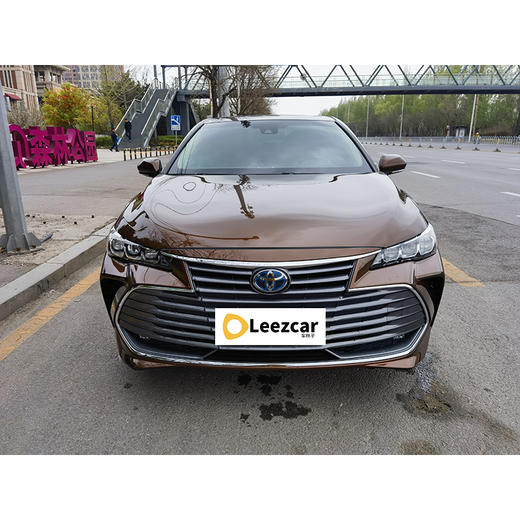 丰田 亚洲龙 双擎 2.5L 豪华版 国VI【长租-北京】 商品图1