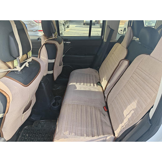 Jeep 自由客 2.4 豪华导航版【长租-北京】 商品图5