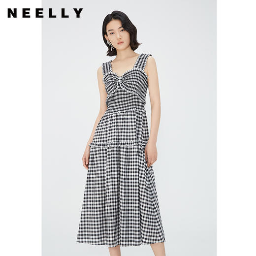 NEELLY纳俪商场同款黑白格吊带连衣裙女莱赛尔收腰显瘦度假风裙子N24051Y01146 商品图1