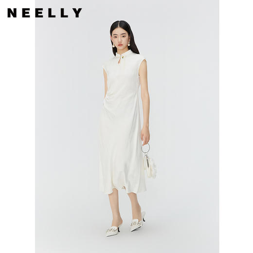 NEELLY纳俪商场同款国风立领盘扣无袖连衣裙女白色褶皱收腰中长裙N24045Y01114 商品图0