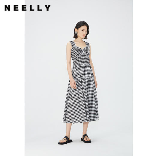 NEELLY纳俪商场同款黑白格吊带连衣裙女莱赛尔收腰显瘦度假风裙子N24051Y01146 商品图0