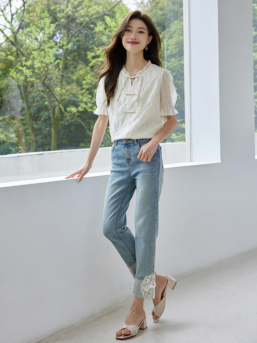 【专属特价】熙世界国风刺绣天丝衬衫2025夏天新款泡泡袖新中式衬衣别致上衣 商品图3