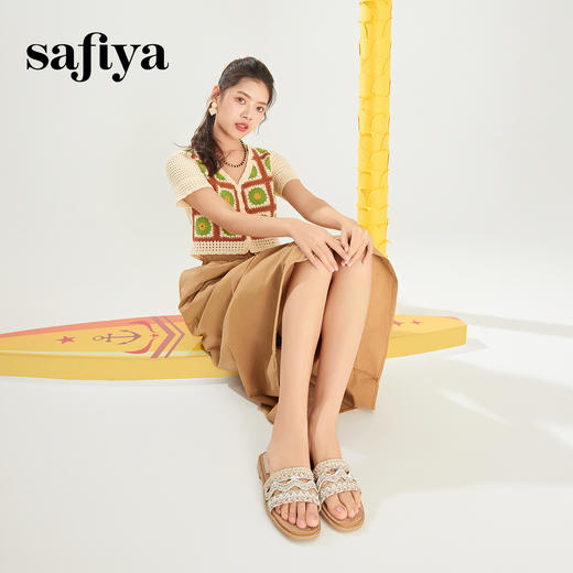 Safiya/索菲娅2024夏季闲适假日民族风珍珠水钻外穿平底凉拖 SF42110357 商品图2