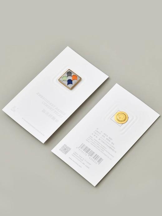 见南花 | 刺绣黄铜花砖胸章 齐针丝绣创意配饰徽章礼物定制logo 商品图2