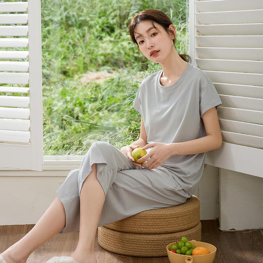 康妮雅女式短袖中裤套头套装 商品图2