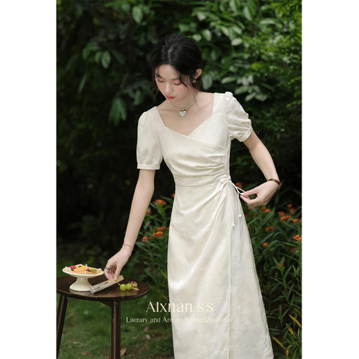 鹿向南「花间煮酒」法式收腰显瘦泡泡袖连衣裙女夏季新款气质裙子L36306 商品图2