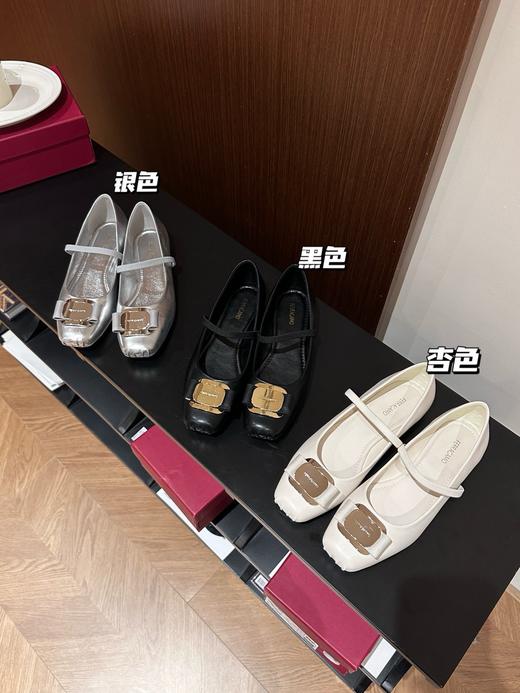 点此购买 Ferragamo春夏季女士芭蕾舞鞋 98 286553 商品图0