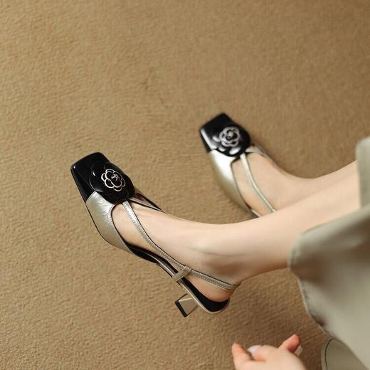 【预售5天】小香风山茶花包头凉鞋，羊皮高ji小众气质粗跟拼色女鞋HCYYHD&5327 商品图3