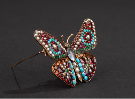 独角鹿西洋古董1890年代英国出品蝴蝶造型18K黄金镶嵌多宝石及天然海水珍珠胸针 商品图1