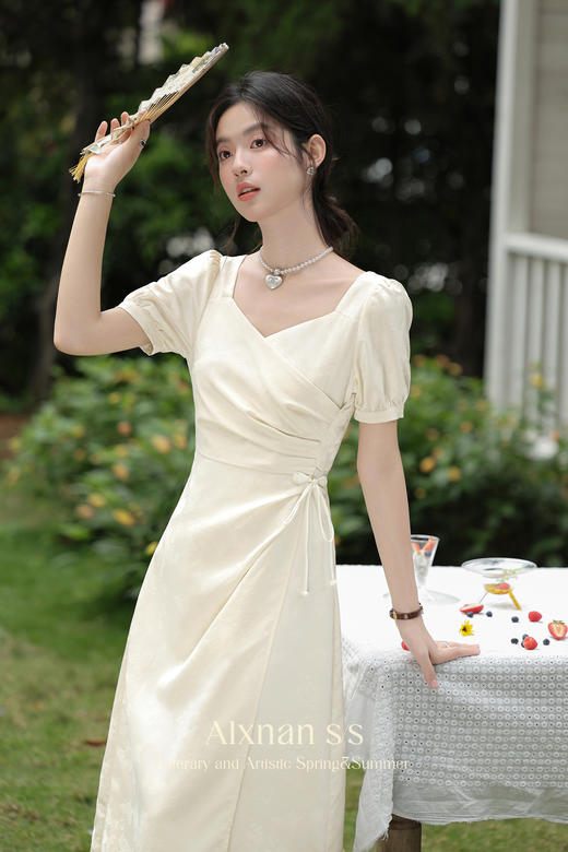 鹿向南「花间煮酒」法式收腰显瘦泡泡袖连衣裙女夏季新款气质裙子L36306 商品图5