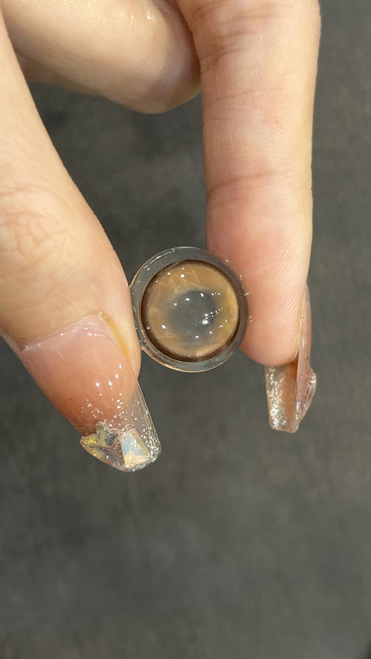 艾吉拉Loveiikira 娜娜子 日抛 十片 14.2mm 参考着色13.7mm 基弧8.5 含水50% 新锐国货 商品图5