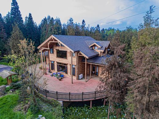 【眉山洪雅-224号院】3房/4房木屋别墅，七里坪观景赏雪，泡温泉，避暑养生！mwbs 商品图0