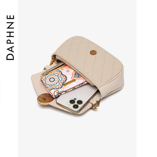 【拍一发四199元】达芙妮Daphne时尚轻奢气质托特包组合】赠送+化妆包+链条包+墨镜  春夏时尚百搭 显气质！ 商品图6