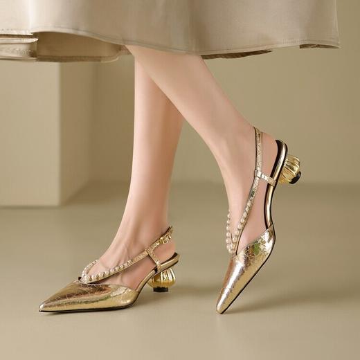【预售5天】优雅气质尖头高跟鞋，时尚粗跟珍珠绊带包头后空凉鞋MBJR&817 商品图2