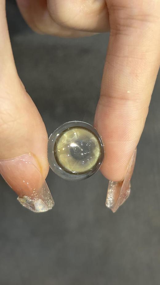 艾吉拉Loveiikira 玉橄榄 日抛 十片 14.2mm 参考着色13.7mm 基弧8.5 含水50% 新锐国货 商品图5