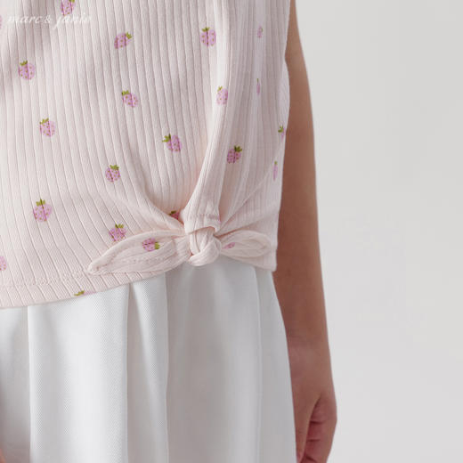 马克珍妮2024年夏装新款女童甜美草莓满印打结短袖T恤240739 商品图4