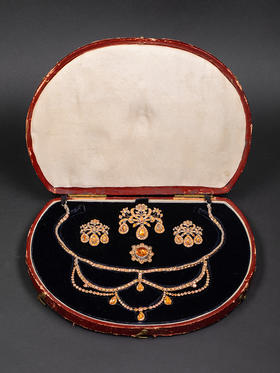 独角鹿西洋古董1780年代葡萄牙出品巴洛克风格银嵌帝王托帕石珠宝套件 （含戒指/项链/胸针/耳环）