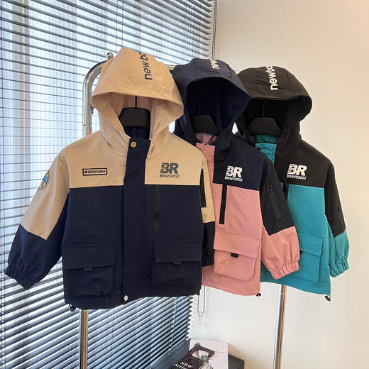 「三色可选！儿童冲锋衣」儿童薄外套春秋款新款秋装秋季户外防水童装 商品图1