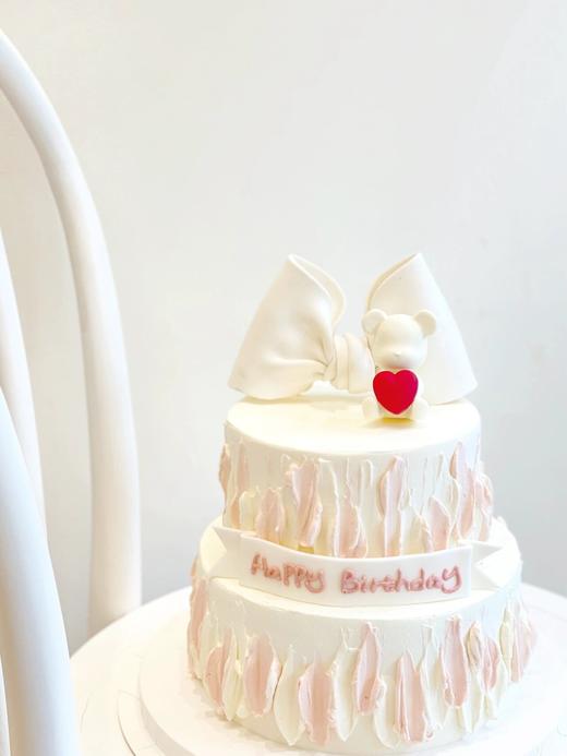 蝴蝶结爱心小熊创意双层蛋糕 商品图0