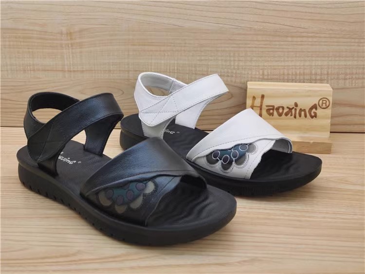 豪行2022年夏季新款22272902休闲牛皮绣花凉鞋