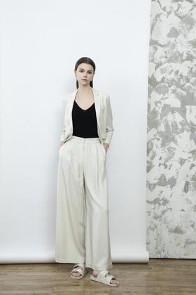 CARA BLUE一粒扣长袖短款西服