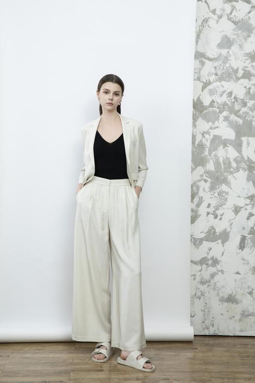 CARA BLUE一粒扣长袖短款西服 商品图0