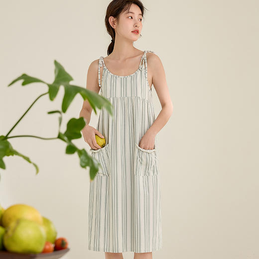 康妮雅女式吊带睡裙 商品图1