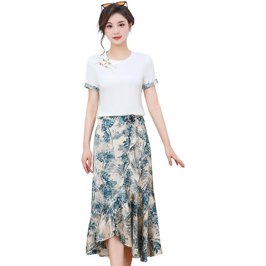 QYM-1037夏款纯色简约时尚短袖小衫印花中长款不规则洋气半身裙两件套 商品图4