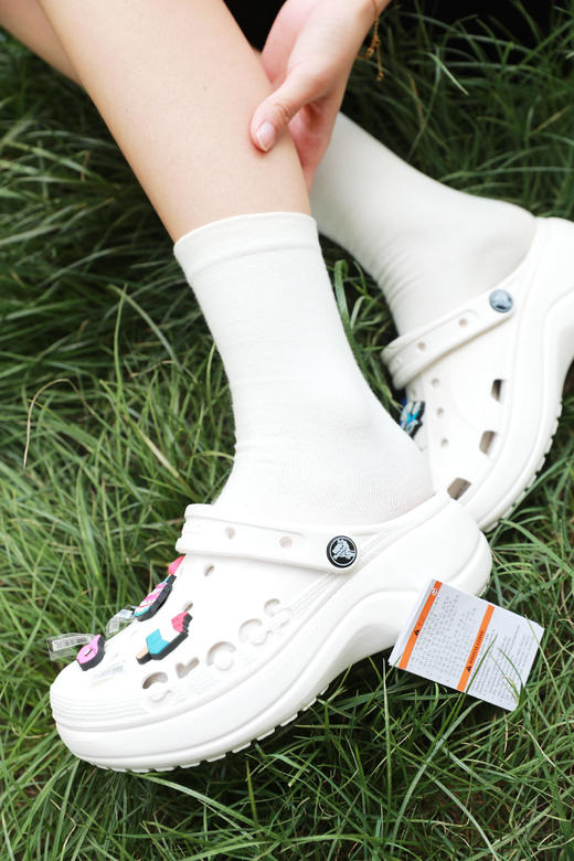 侧面好帅！！拍照好看の云彩洞洞鞋。软支撑裸足脚感凉鞋A042688 商品图10