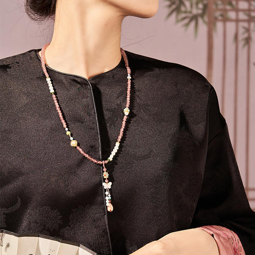 大英博物馆 东方梦境系列 草莓晶 蝴蝶如梦 项链 多功能长链 配饰 装饰链 手串 送朋友 生日礼物 商品图2