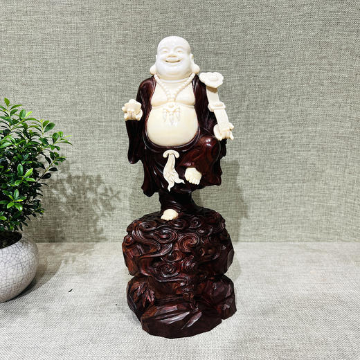 手持元宝如意弥勒°小叶紫檀+猛犸牙摆件 商品图0