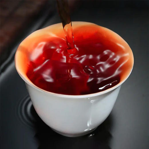 吉顺号2012年困鹿山古树普洱熟茶饼100克 商品图3