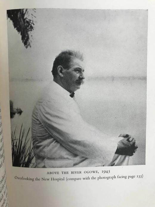 1947年 阿尔贝特·施韦泽：其人与其思想 30幅插图 漆布精装18开 商品图7