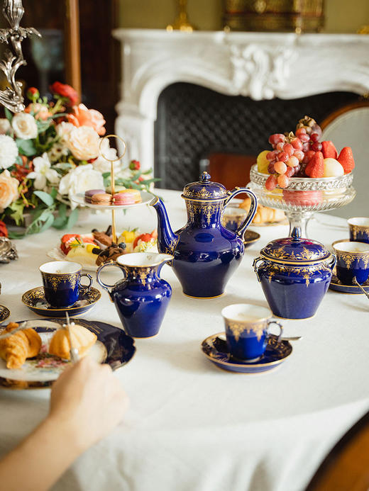 独角鹿西洋古董1879年代法国出品帝王蓝釉手绘描金下午茶套件 商品图0