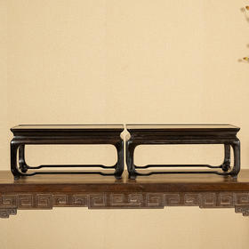 二十世纪 红木起拦水线彭牙鼓腿方形器座（一对）