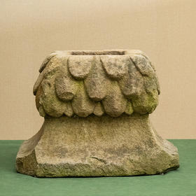 清 莲瓣纹石香炉