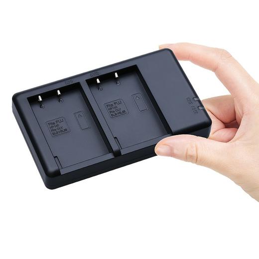 狼族优选 | 相机充电器 双槽座充（支持充电宝，车载充电器，手机充电头） 商品图2